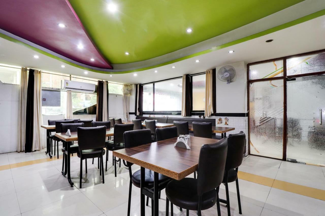 Oyo 45398 Kunal Hotel Etāwah Buitenkant foto